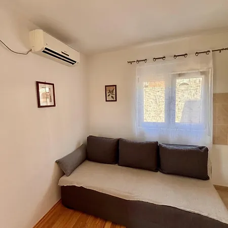 Apartmani Knezevic Posedarje Exterior photo