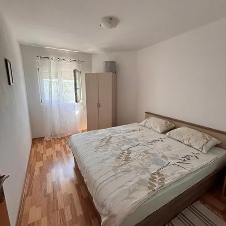 Apartmani Knezevic Posedarje Exterior photo